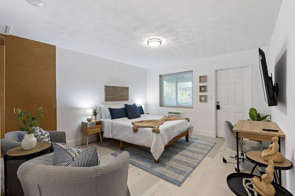 تشارمينج كوزي ستوديو ليك ريدج - فورت لاودردال - غرفة نوم