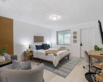 تشارمينج كوزي ستوديو ليك ريدج - فورت لاودردال - غرفة نوم