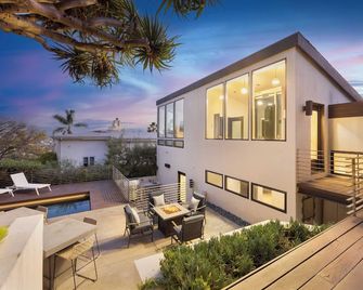 Kings Road West Hollywood Luxury Pool, Views, Firepit, Modern Design - Los Angeles