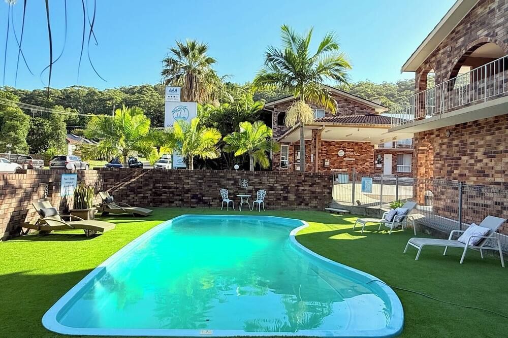 جوسفورد بالمز موتور إن