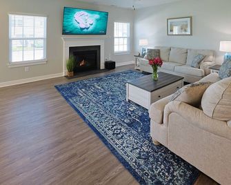 James River Cottage Big Cozy and beautiful new construction - Newport News - Living room