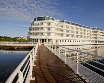 Miramar La Cigale Hotel Thalasso & Spa - Arzon - Gebouw