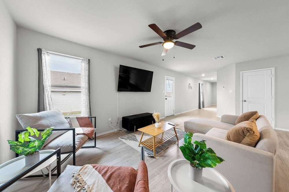 New Build! 3br - Near Lackland & Seaworld - سان انطونيو - غرفة معيشة