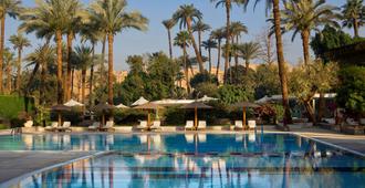 盧克索帕維隆冬季酒店 - 盧克索 - Luxor/路克索 - 游泳池