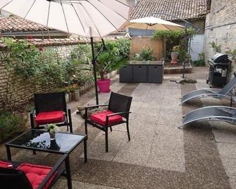 Maison le trèfle - Chef-Boutonne - Patio