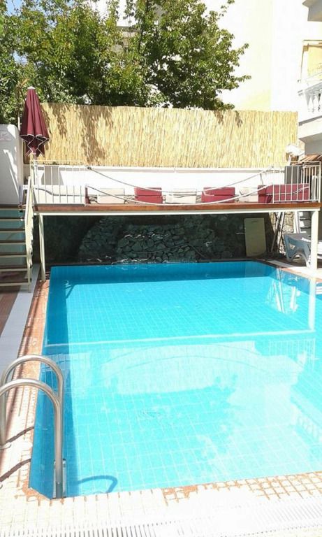 Sunrise Apartments - مارماريس - حوض السباحة