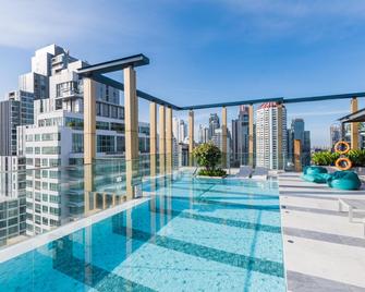 Staybridge Suites Bangkok Thonglor By IHG - Bangkok - Pool
