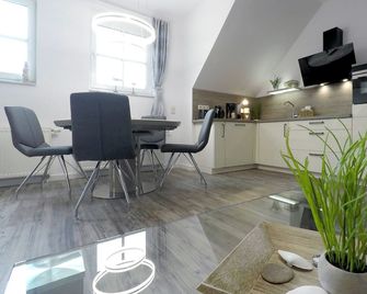 Ferienwohnung Brise - Ostseebad Dierhagen - Dining room