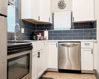 Suite Home Indiana Apartments - Evansville - Kitchen