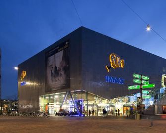 easyHotel Amsterdam Arena Boulevard - Ámsterdam - Edificio