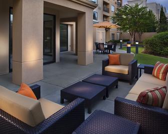 Sonesta Select Birmingham Colonnade - Birmingham - Veranda