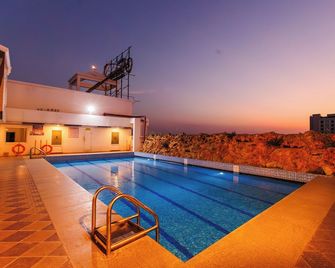 Hotel Annamalai International - Pondicherry - Pool