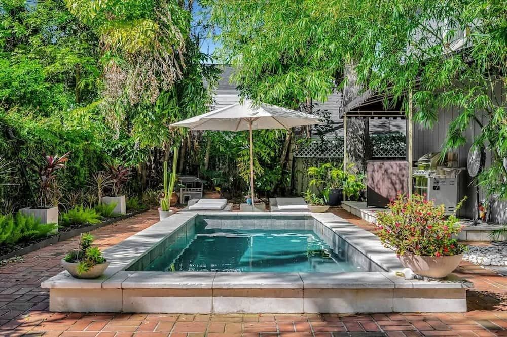 Hidden Mansion in Palma Ceia | Spa & Yoga Room! - טמפה - בריכה