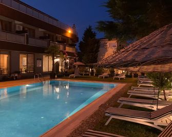 Akcay Zeytin Otel - Akçay - Pool
