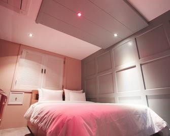 Goodstay Grand Motel Chuncheon - Chuncheon - Habitación