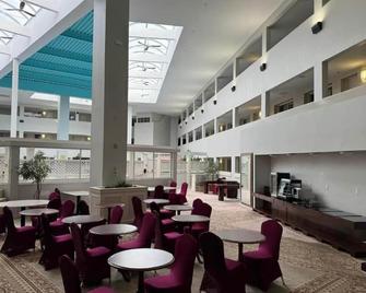 Bedford Plaza Hotel - Boston - Bedford - Restaurant