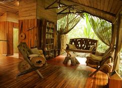 Danta Corcovado Lodge - Puerto Jiménez - Living room