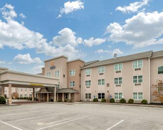 Comfort Inn and Suites Northern Kentucky - Wilder - Edificio