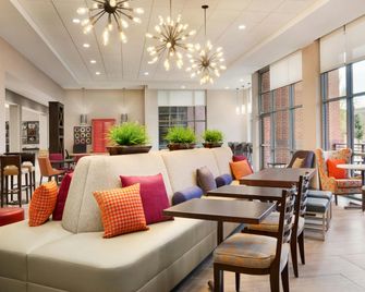 Home2 Suites by Hilton Birmingham Downtown - Birmingham - Restaurant