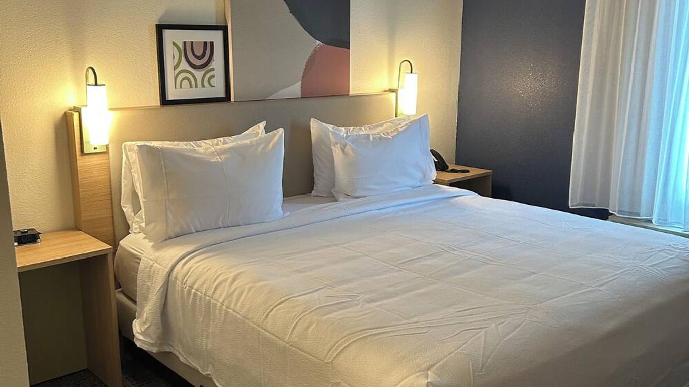 Dothan East Inn & Suites