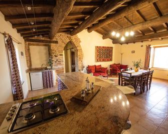 agriturismo Poggio Monte Saturnia - Poggio Murella - Comedor