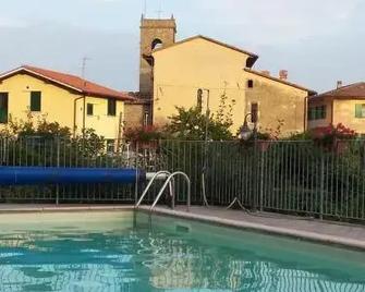 B&B Casa Sonia - Marliana - Pool