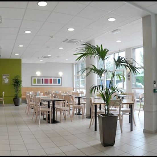 B&B HOTEL Grenoble Centre Alpexpo image 1