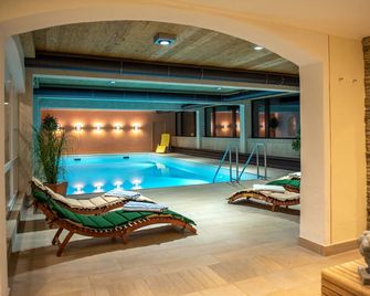 Interest Vitalhotel - Oberstaufen - Pool