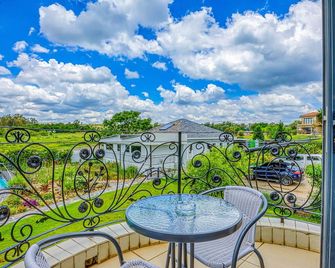 Villa Tasha Luxury Suites, Lanseria - Lanseria - Balkón