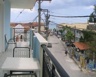 Vossos Hotel Apartments - Λαγανάς - Μπαλκόνι