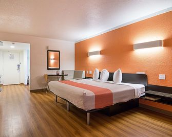 Motel 6-Tampa, Fl - Fairgrounds - Tampa - Habitación