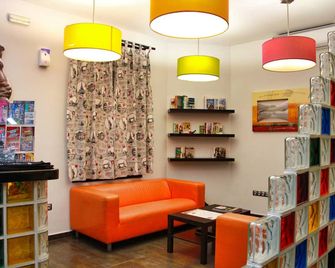 Jc Rooms Santa Ana - Madrid - Lounge