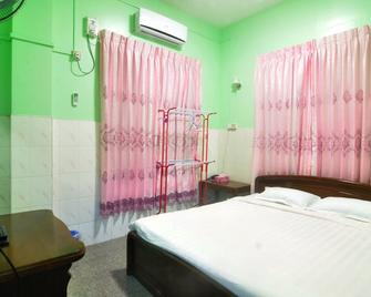 Saw Nyein San Guest House - Nyaung-U - Bedroom