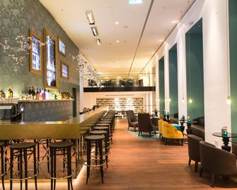 Motel One Wien-Staatsoper - וינה - בר