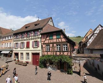 Cottage \'L'Ecrin\' in the heart of Riquewihr 2-4 people - Riquewihr - Rakennus