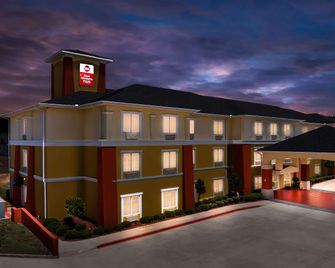 Best Western Plus Magee Inn and Suites - Magee - Building