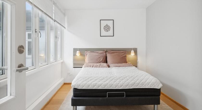 Central 3-bedroom apartment with a big terrace and fitness room – Aalborg