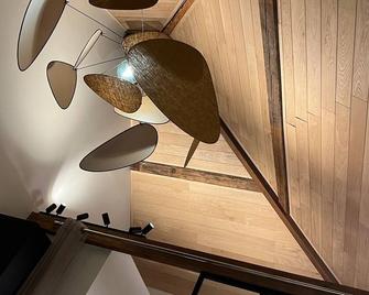 Double room with bathroom - Villers-Cotterêts - Escaleras