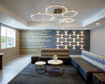 La Quinta Inn & Suites by Wyndham Lexington Park - Patuxent - California - Lounge