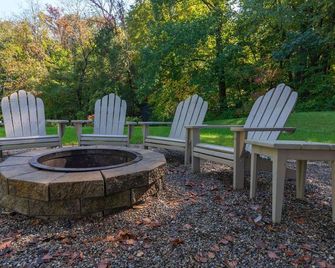 Luxury Ski In-Out ● Mountain Creek ● Hot Tub ● Golf - McAfee - Patio