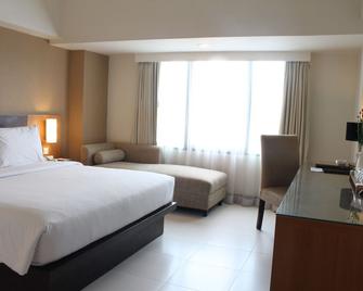 Hotel Santika Pandegiling - Surabaya - Surabaya