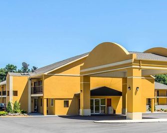 Days Inn by Wyndham Scottsboro AL - Scottsboro - Gebäude