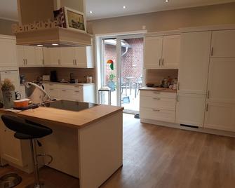Apartment with great terrace, huge kitchen and wheelchair suitable - Minden - Keuken
