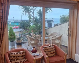 The Sands Hotel - Paignton