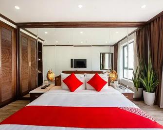 Suji Hotel - Hanoi - Sovrum