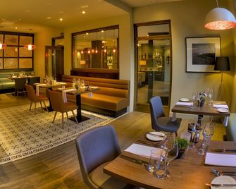 The Orchid Hotel - בורנמאות' - מסעדה