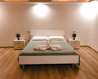 Mastropaolo42 Luxury B&B - Grottaglie - Habitación