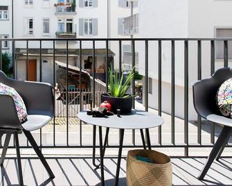 Cosmopolitan Apartments Zürich Seefeld - Zürich - Balkon