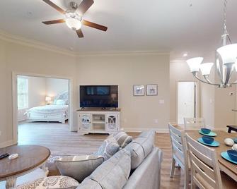 81 Delray Drive 3B - Myrtle Beach - Living room