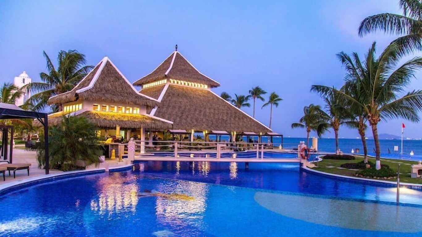 دريمز بلايا بونيتا باناما -سعامامل جميع الخدمات